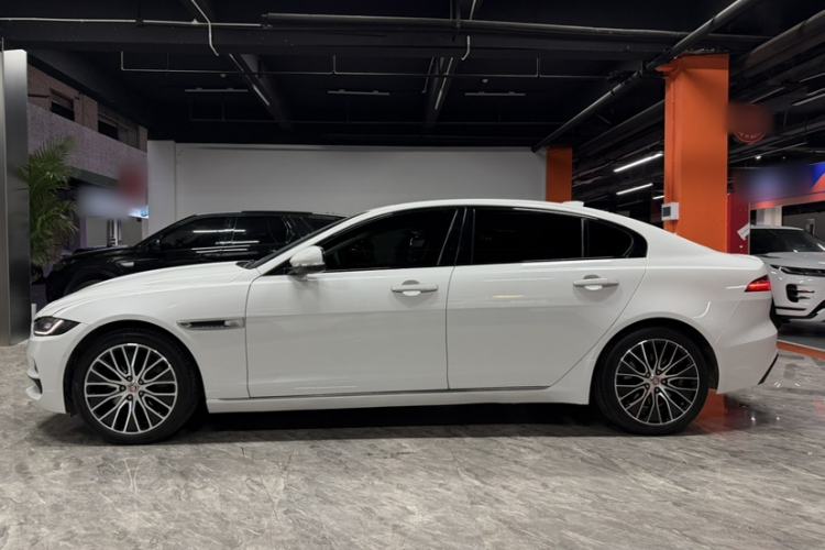 Used Jaguar XEL 2020 2.0T 200 PS S Advanced Elegance Edition Exterior 4