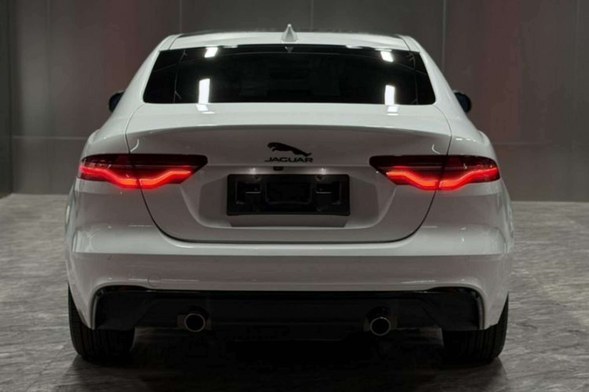 Used Jaguar XEL 2020 2.0T 200 PS S Advanced Elegance Edition Exterior 5