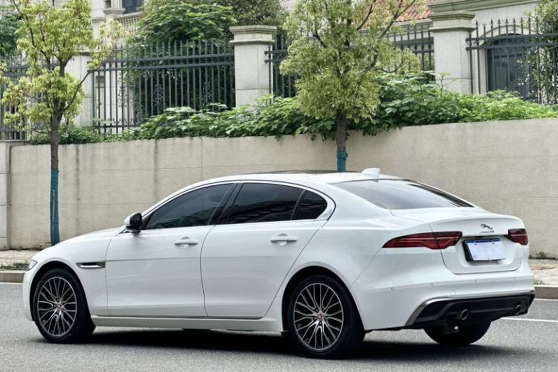 Used Jaguar XEL 2020 2.0T 200 PS S Advanced Elegance Edition Exterior 5