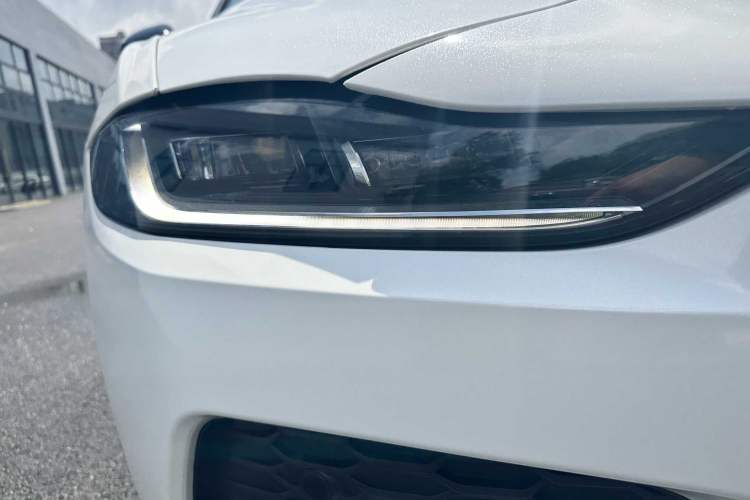 Used Jaguar XEL 2020 2.0T 200 PS S Advanced Elegance Edition Exterior 5