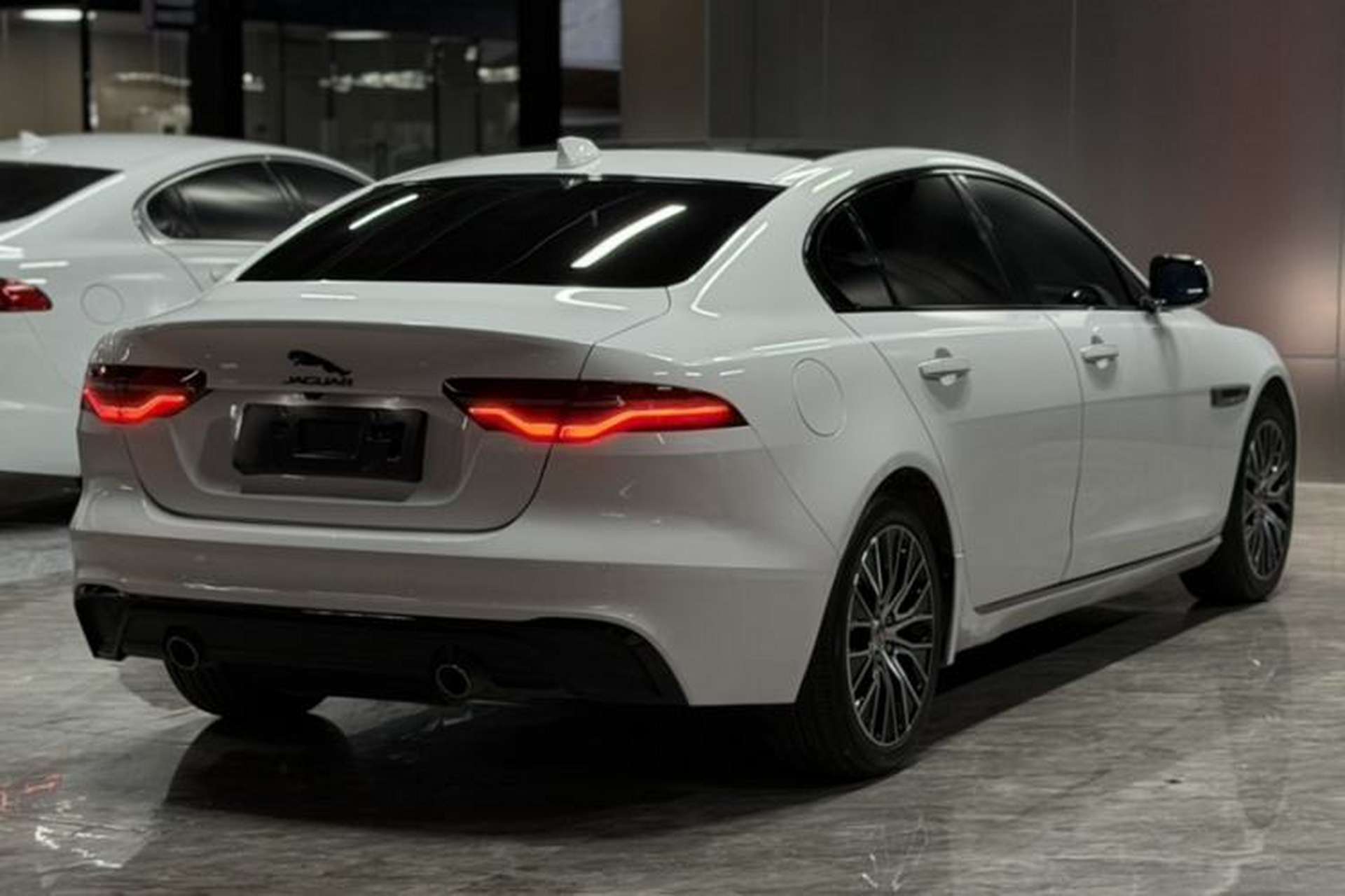 Used Jaguar XEL 2020 2.0T 200 PS S Advanced Elegance Edition Exterior 7