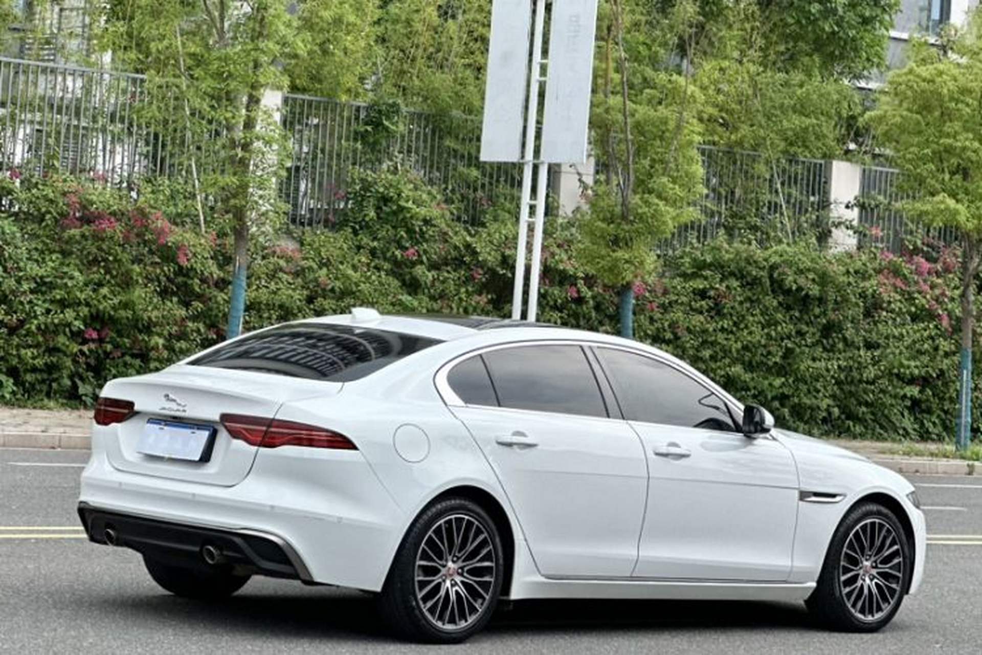 Used Jaguar XEL 2020 2.0T 200 PS S Advanced Elegance Edition Exterior 7