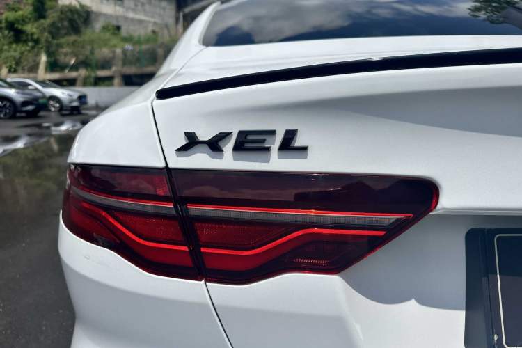 Used Jaguar XEL 2020 2.0T 200 PS S Advanced Elegance Edition Exterior 8