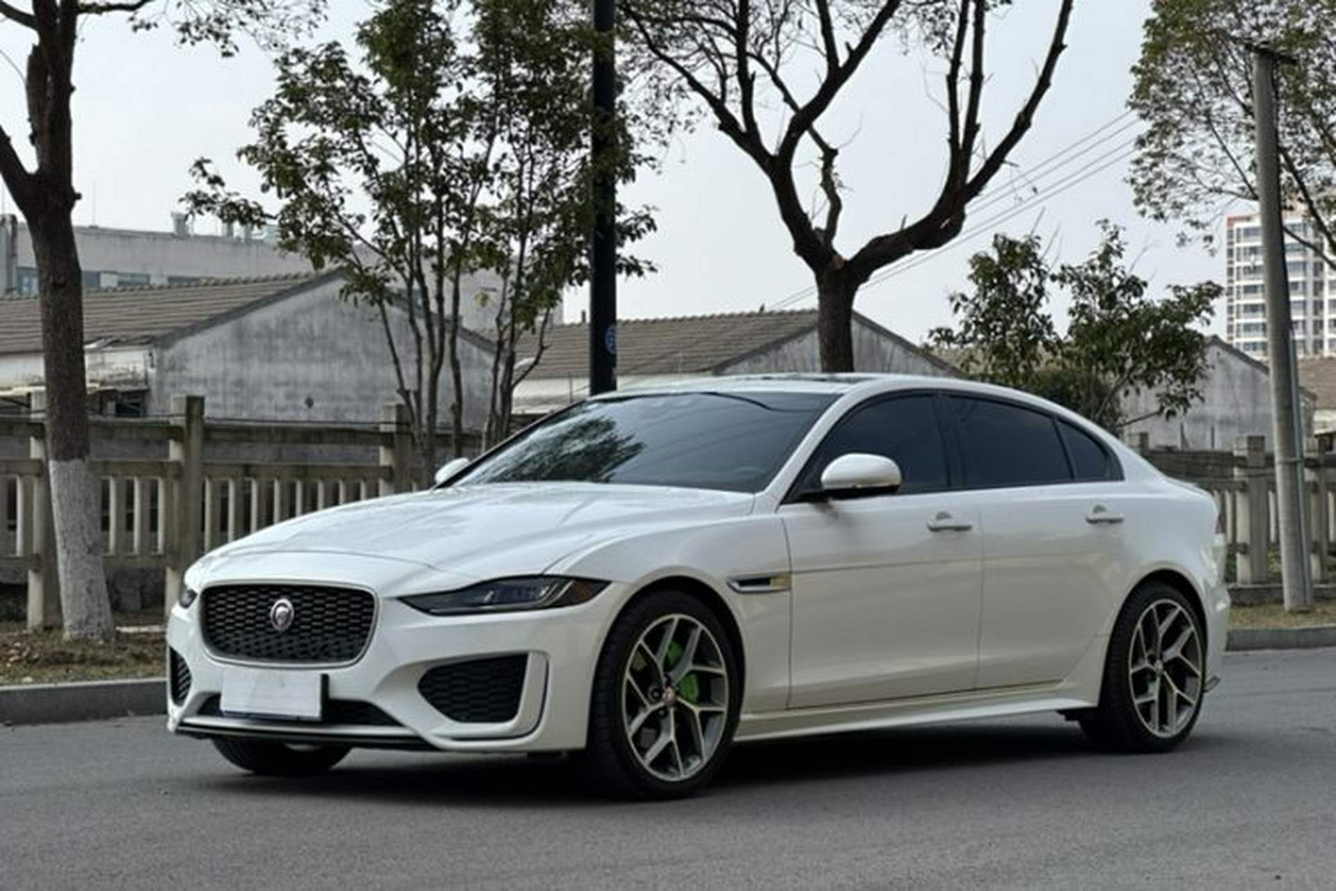 Used Jaguar XEL 2020 2.0T 200 PS R-DYNAMIC S Advanced Sport Edition Front Left 45 Deg