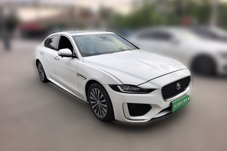 Used Jaguar XEL 2020 2.0T 200PS R-DYNAMIC Youth Sports Edition Front Right 45 Deg