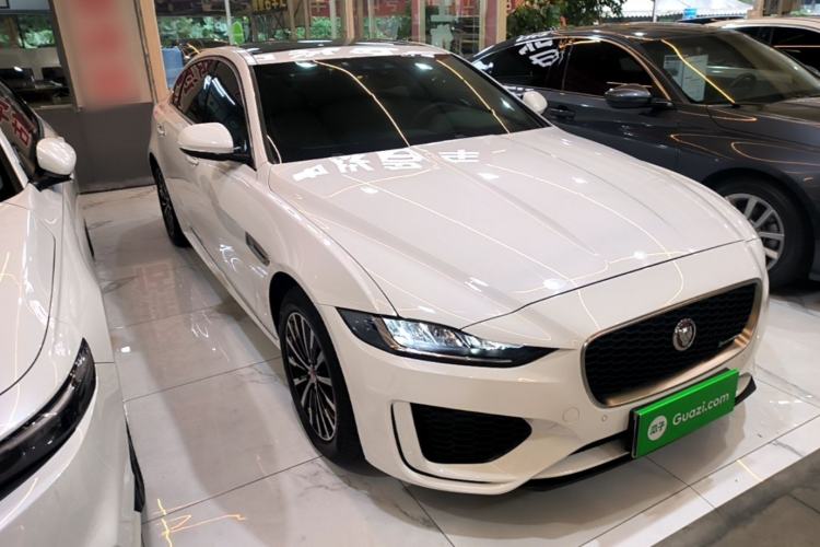Used Jaguar XEL 2020 2.0T 200PS R-DYNAMIC Youth Sports Edition Front Right 45 Deg