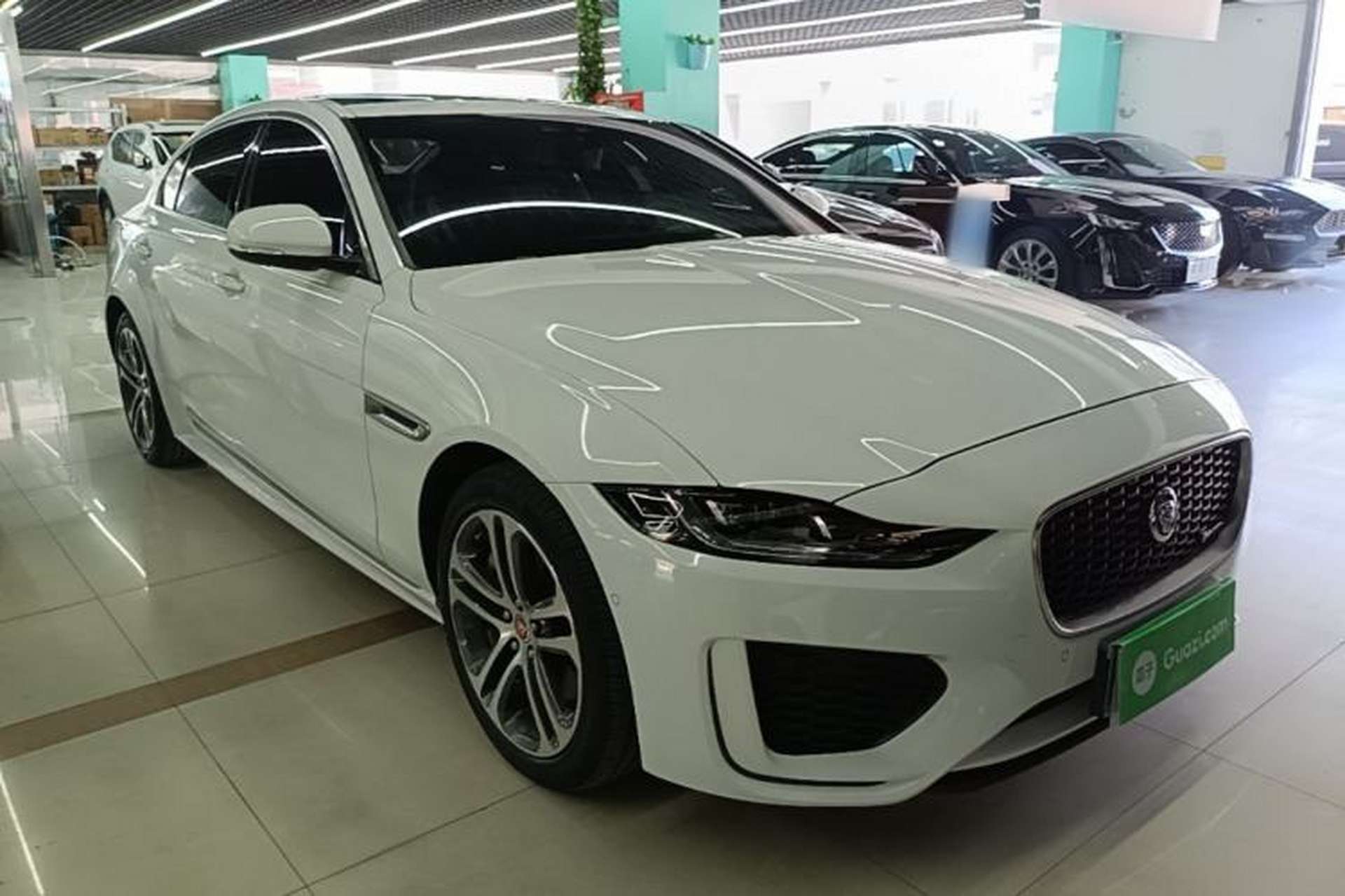 Used Jaguar XEL 2020 2.0T 200 PS R-DYNAMIC S Advanced Sport Edition Front Right 45 Deg
