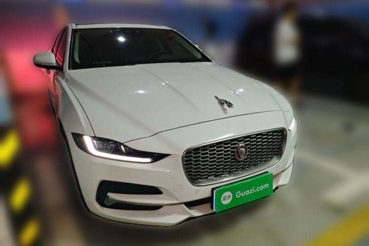 Used Jaguar XEL 2020 2.0T 200 PS S Advanced Elegance Edition Front Right 45 Deg