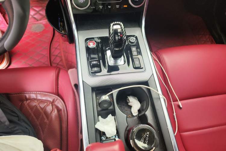 Used Jaguar XEL 2020 2.0T 200 PS R-DYNAMIC S Advanced Sport Edition Gear Lever