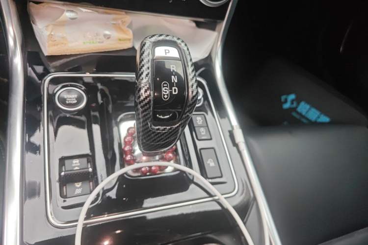 Used Jaguar XEL 2020 2.0T 200 PS S Advanced Elegance Edition Gear Lever