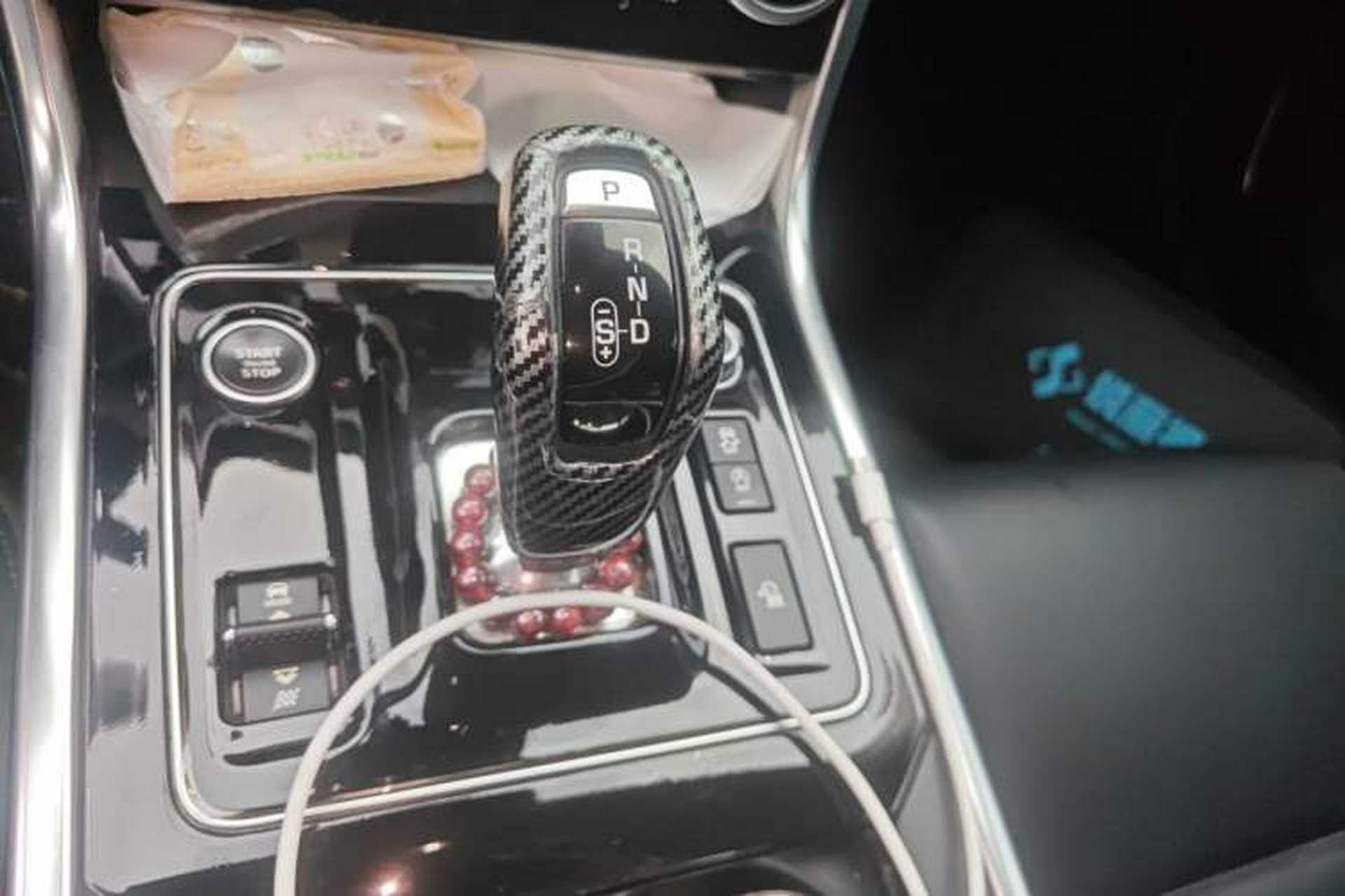 Used Jaguar XEL 2020 2.0T 200 PS S Advanced Elegance Edition Gear Lever
