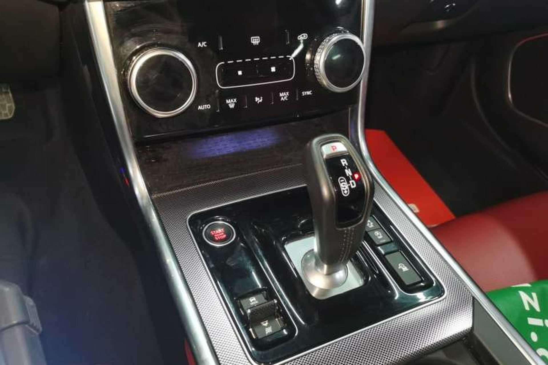 Used Jaguar XEL 2020 2.0T 200 PS R-DYNAMIC S Advanced Sport Edition Gear Lever