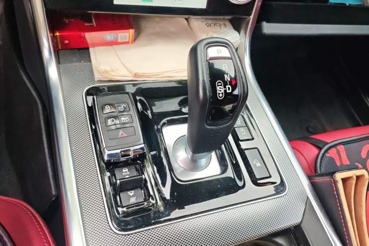 Used Jaguar XEL 2020 2.0T 200 PS R-DYNAMIC S Advanced Sport Edition Gear Lever
