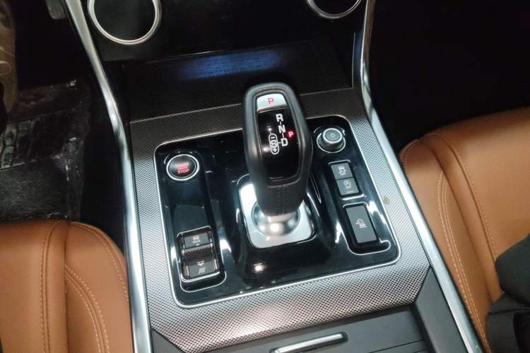 Used Jaguar XEL 2020 2.0T 200 PS R-DYNAMIC S Advanced Sport Edition Gear Lever