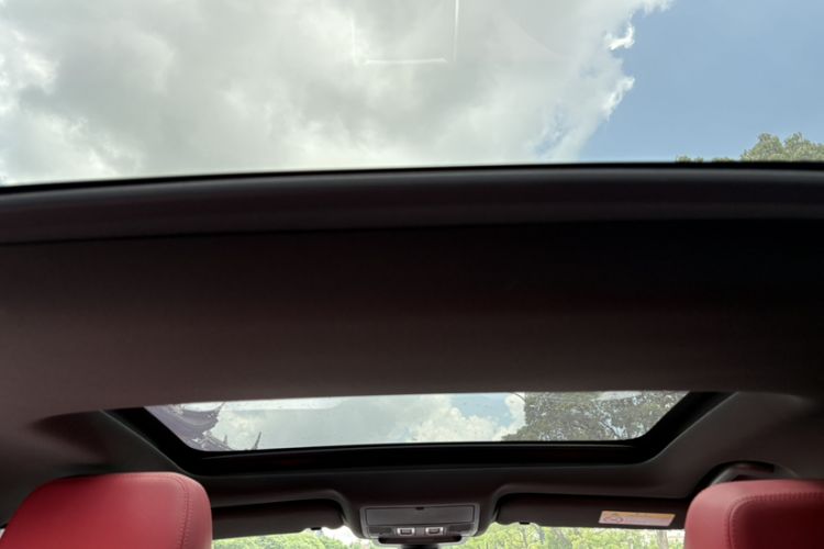 Used Jaguar XEL 2020 2.0T 200 PS R-DYNAMIC S Advanced Sport Edition Headliner