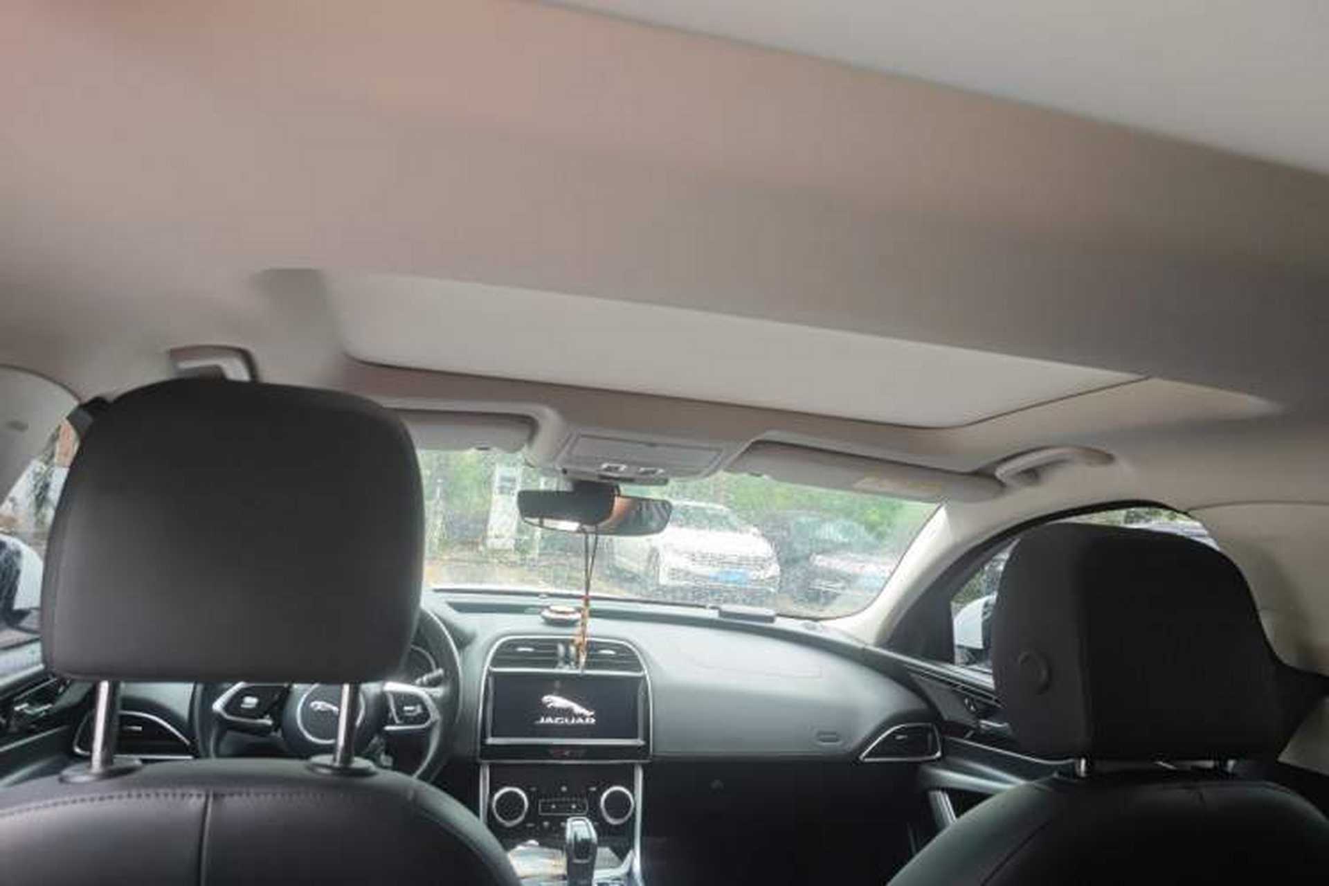 Used Jaguar XEL 2020 2.0T 200 PS S Advanced Elegance Edition Headliner