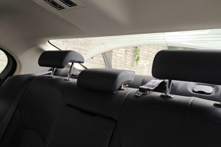 Used Jaguar XEL 2020 2.0T 200 PS S Advanced Elegance Edition Headliner