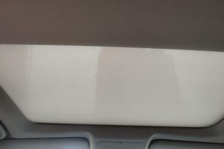 Used Jaguar XEL 2020 2.0T 200 PS S Advanced Elegance Edition Headliner