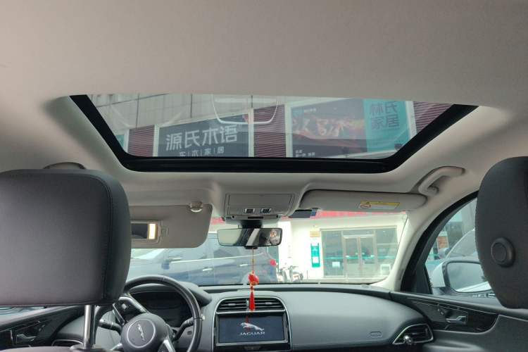 Used Jaguar XEL 2020 2.0T 250 PS SE Tech-Elegant Edition Headliner