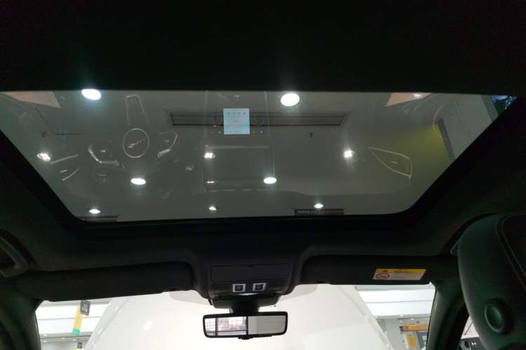 Used Jaguar XEL 2020 2.0T 200 PS R-DYNAMIC S Advanced Sport Edition Headliner