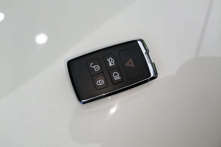 Used Jaguar XEL 2020 2.0T 200 PS R-DYNAMIC S Advanced Sport Edition Interior 1