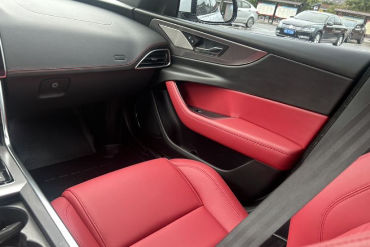 Used Jaguar XEL 2020 2.0T 200 PS R-DYNAMIC S Advanced Sport Edition Interior 2