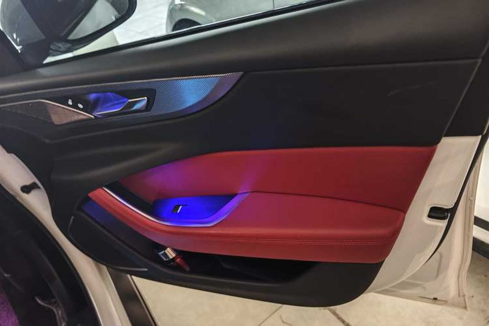 Used Jaguar XEL 2020 2.0T 200 PS R-DYNAMIC S Advanced Sport Edition Interior 3
