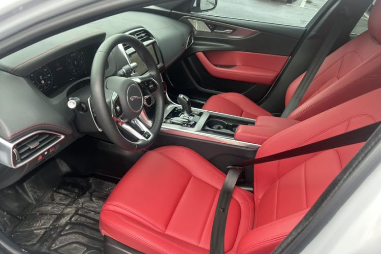 Used Jaguar XEL 2020 2.0T 200 PS R-DYNAMIC S Advanced Sport Edition Interior 3