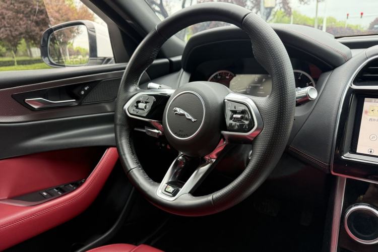Used Jaguar XEL 2020 2.0T 200 PS R-DYNAMIC S Advanced Sport Edition Interior 7