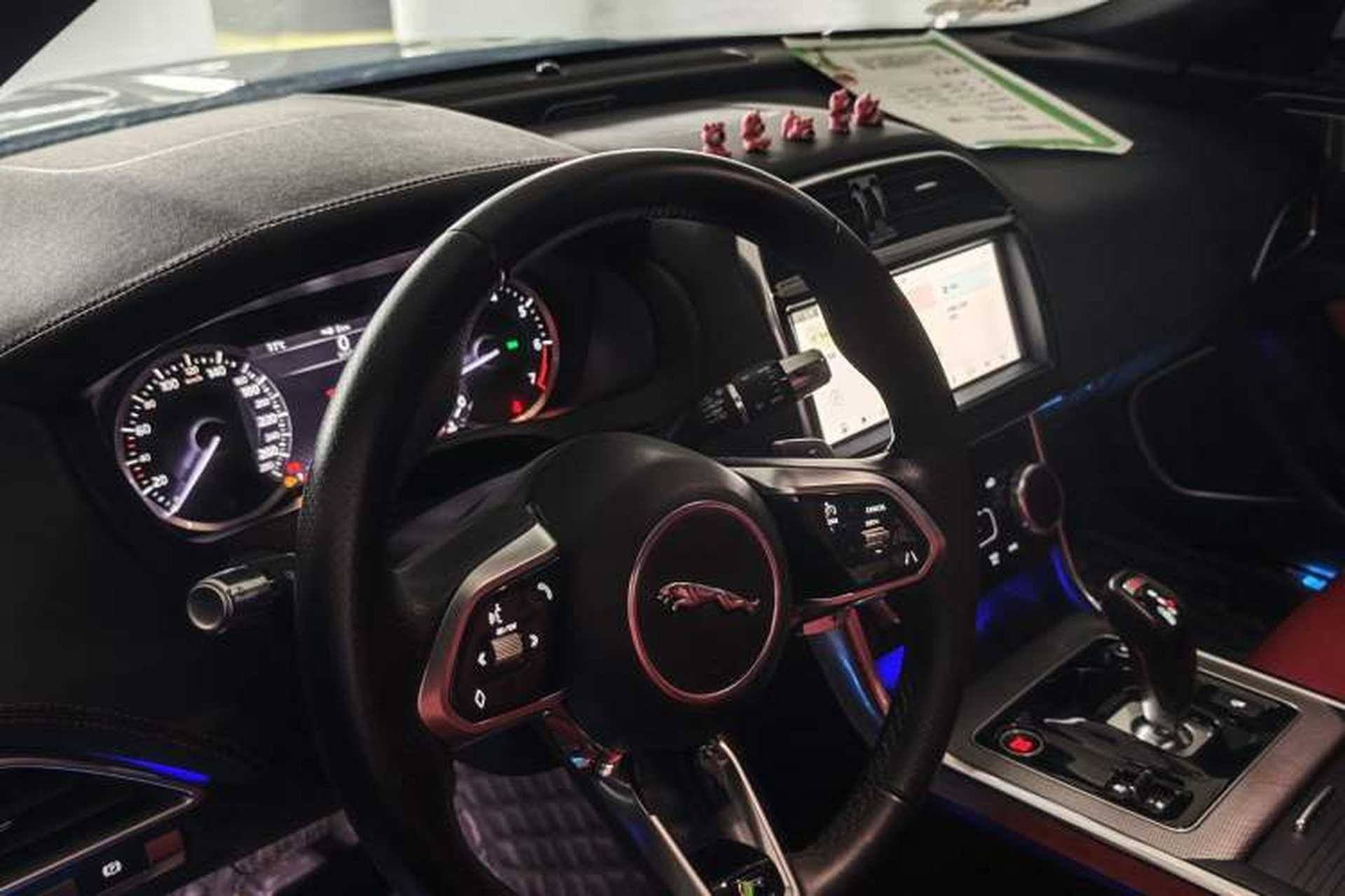 Used Jaguar XEL 2020 2.0T 200 PS R-DYNAMIC S Advanced Sport Edition Interior 8