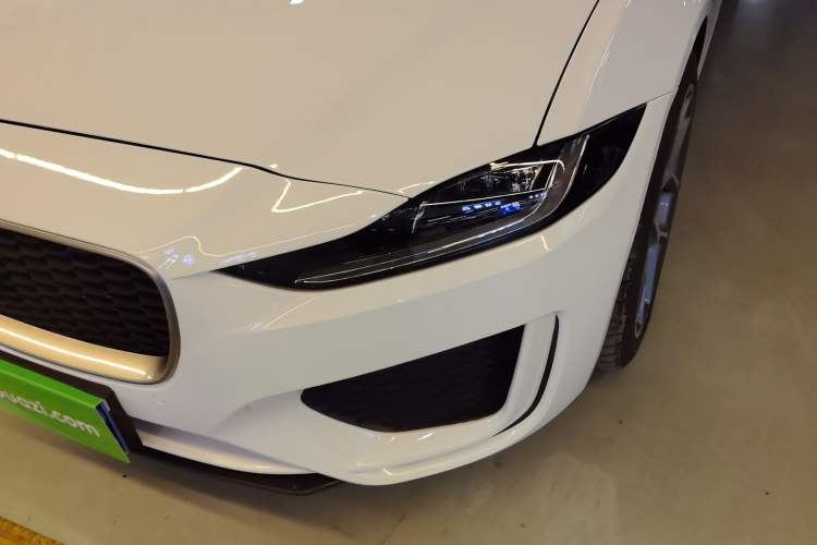 Used Jaguar XEL 2020 2.0T 200 PS R-DYNAMIC S Advanced Sport Edition Left Front Headlight