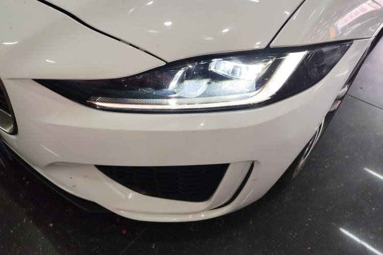 Used Jaguar XEL 2020 2.0T 200 PS R-DYNAMIC S Advanced Sport Edition Left Front Headlight