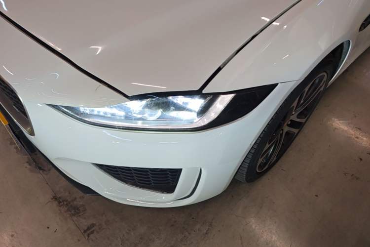 Used Jaguar XEL 2020 2.0T 200PS R-DYNAMIC Youth Sports Edition Left Front Headlight