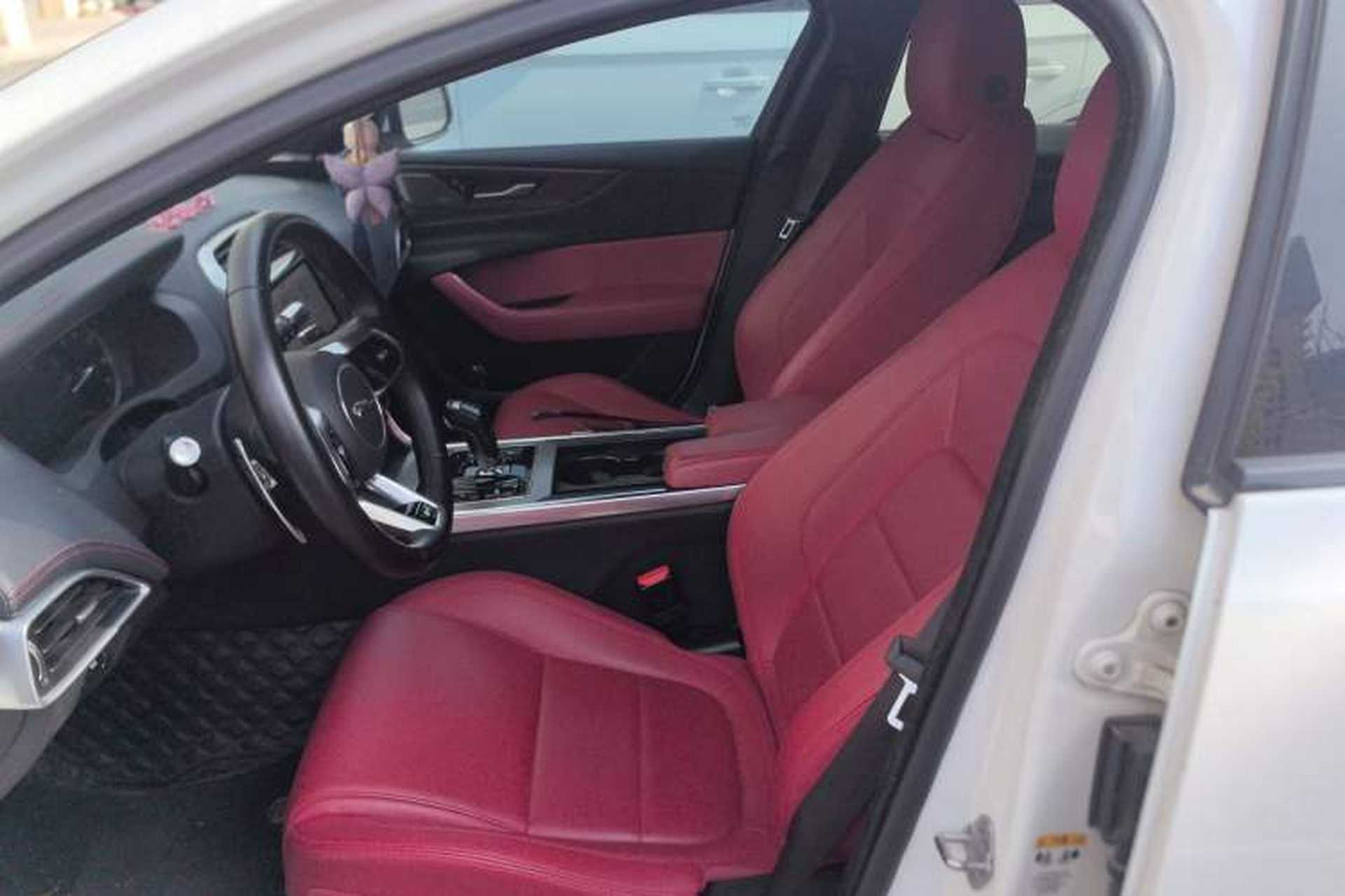 Used Jaguar XEL 2020 2.0T 200 PS R-DYNAMIC S Advanced Sport Edition Left Front Seat