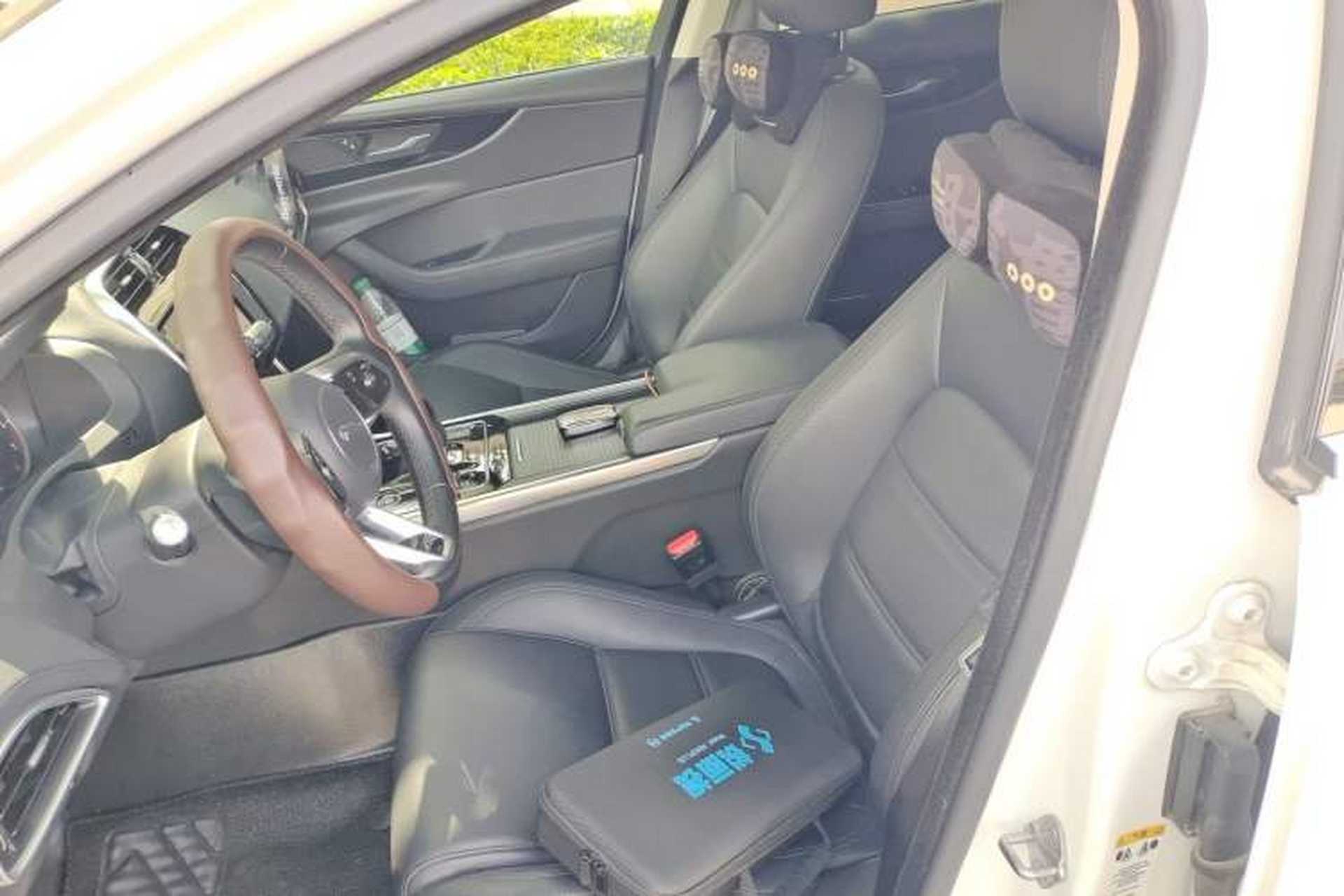 Used Jaguar XEL 2020 2.0T 200 PS S Advanced Elegance Edition Left Front Seat