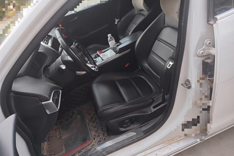 Used Jaguar XEL 2020 2.0T 200 PS S Advanced Elegance Edition Left Front Seat