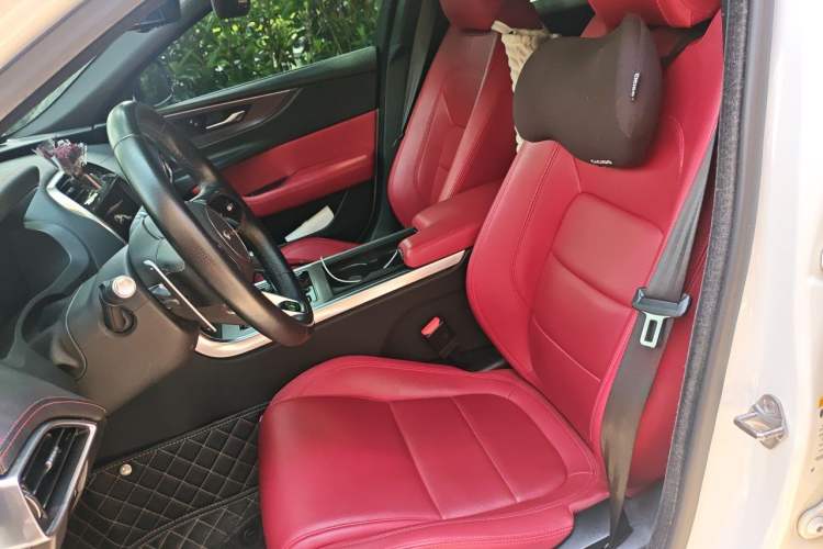 Used Jaguar XEL 2020 2.0T 200 PS R-DYNAMIC S Advanced Sport Edition Left Front Seat