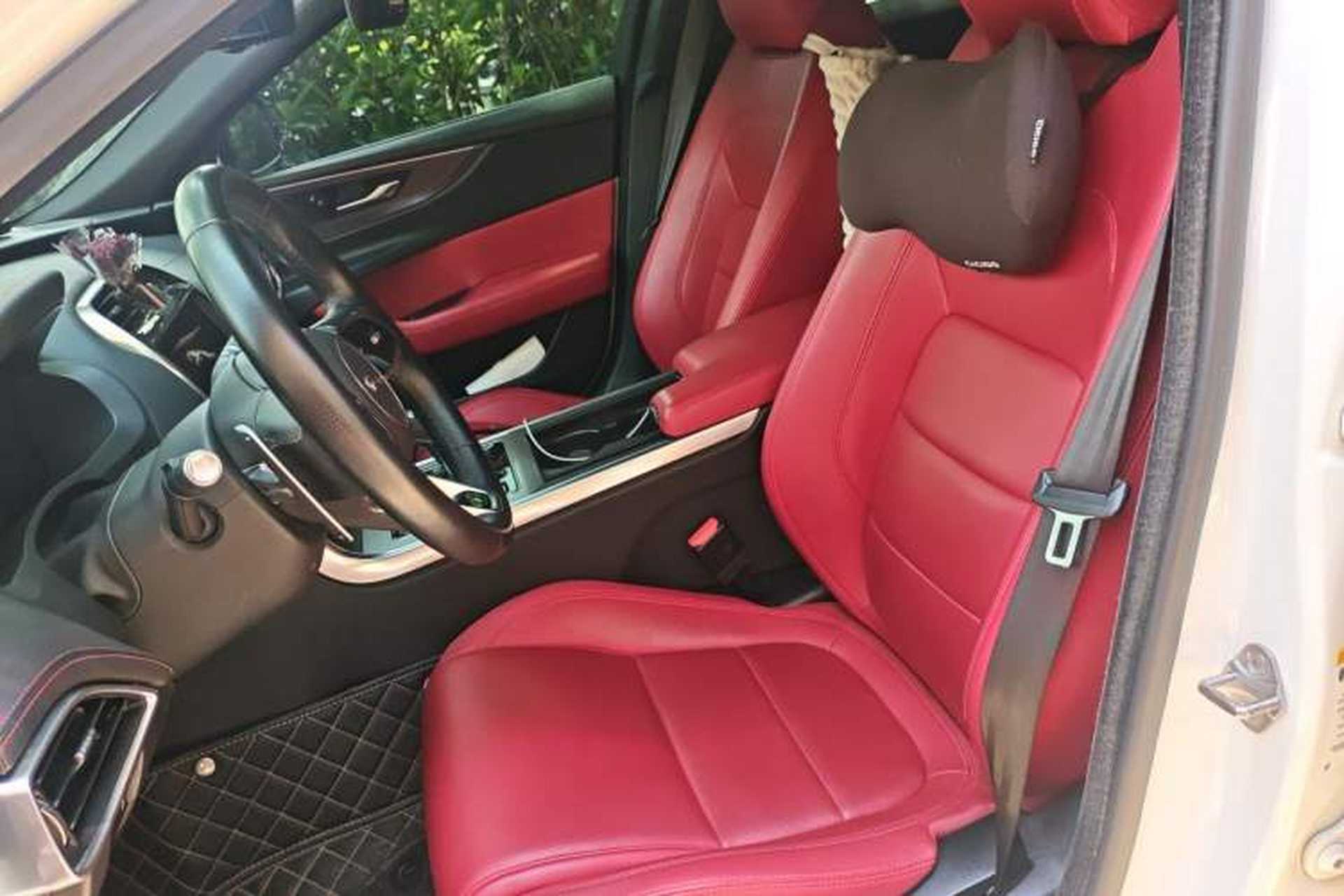 Used Jaguar XEL 2020 2.0T 200 PS R-DYNAMIC S Advanced Sport Edition Left Front Seat