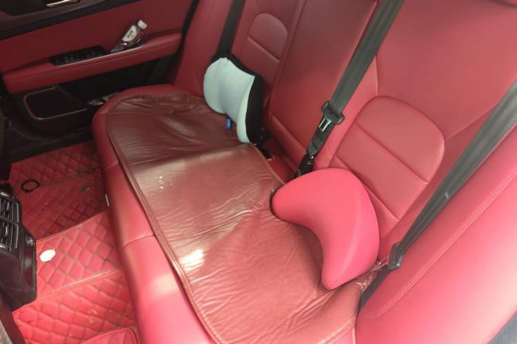 Used Jaguar XEL 2020 2.0T 200 PS R-DYNAMIC S Advanced Sport Edition Left Rear Seat