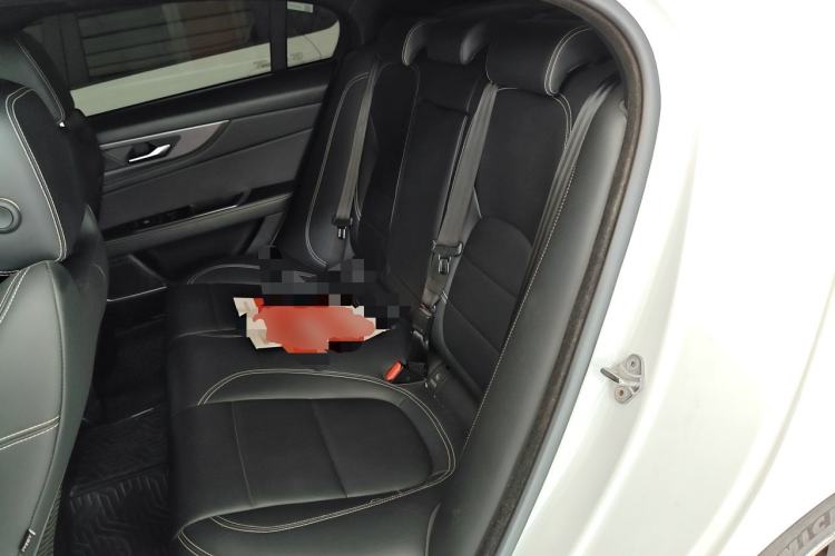 Used Jaguar XEL 2020 2.0T 200 PS R-DYNAMIC S Advanced Sport Edition Left Rear Seat