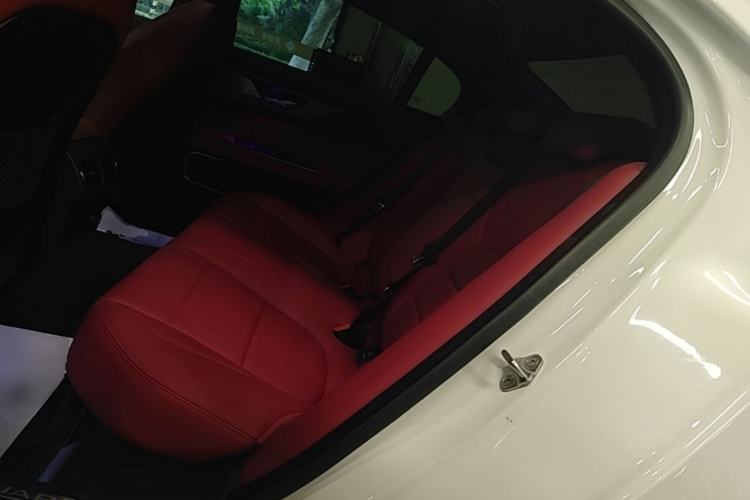 Used Jaguar XEL 2020 2.0T 200 PS R-DYNAMIC S Advanced Sport Edition Left Rear Seat