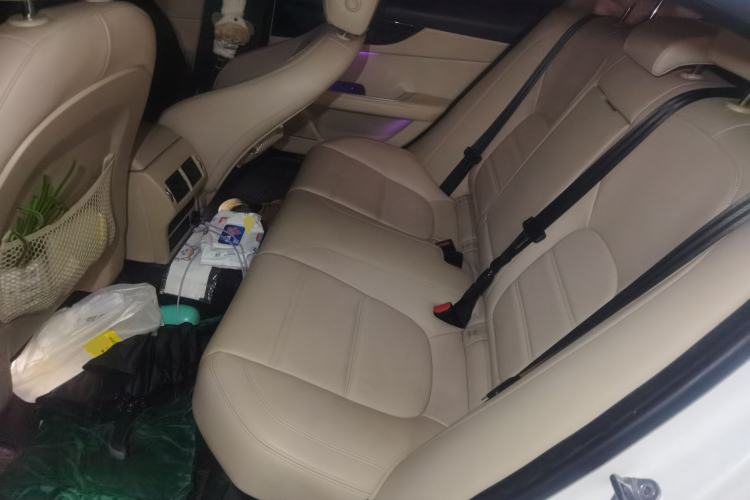 Used Jaguar XEL 2020 2.0T 250 PS SE Tech-Elegant Edition Left Rear Seat