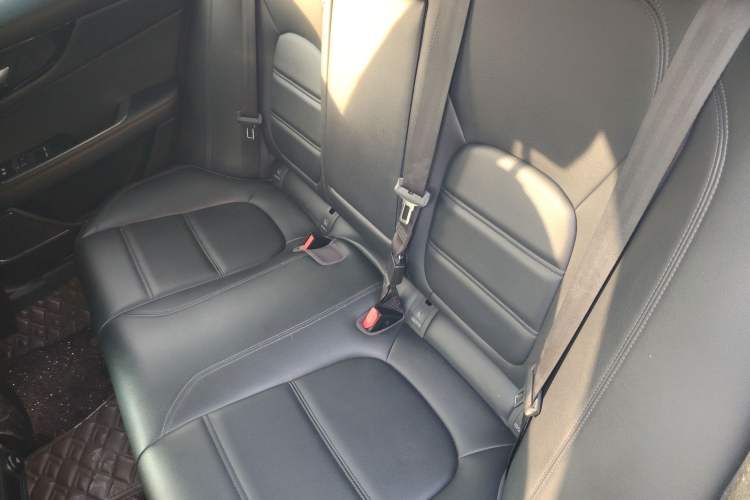 Used Jaguar XEL 2020 2.0T 200 PS S Advanced Elegance Edition Left Rear Seat
