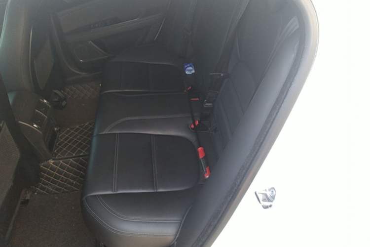 Used Jaguar XEL 2020 2.0T 200 PS S Advanced Elegance Edition Left Rear Seat