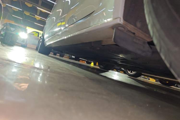 Used Jaguar XEL 2020 2.0T 200PS R-DYNAMIC Youth Sports Edition Left Side Sill