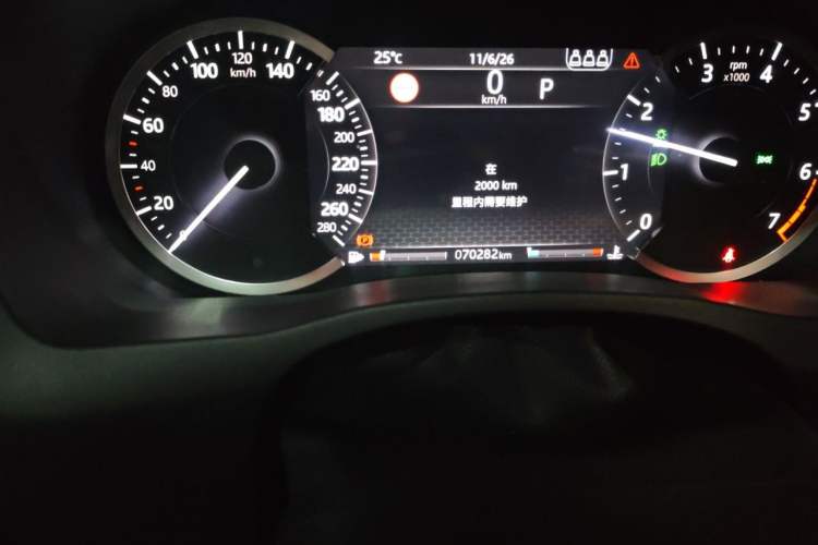 Used Jaguar XEL 2020 2.0T 200 PS S Advanced Elegance Edition Odometer Close Up