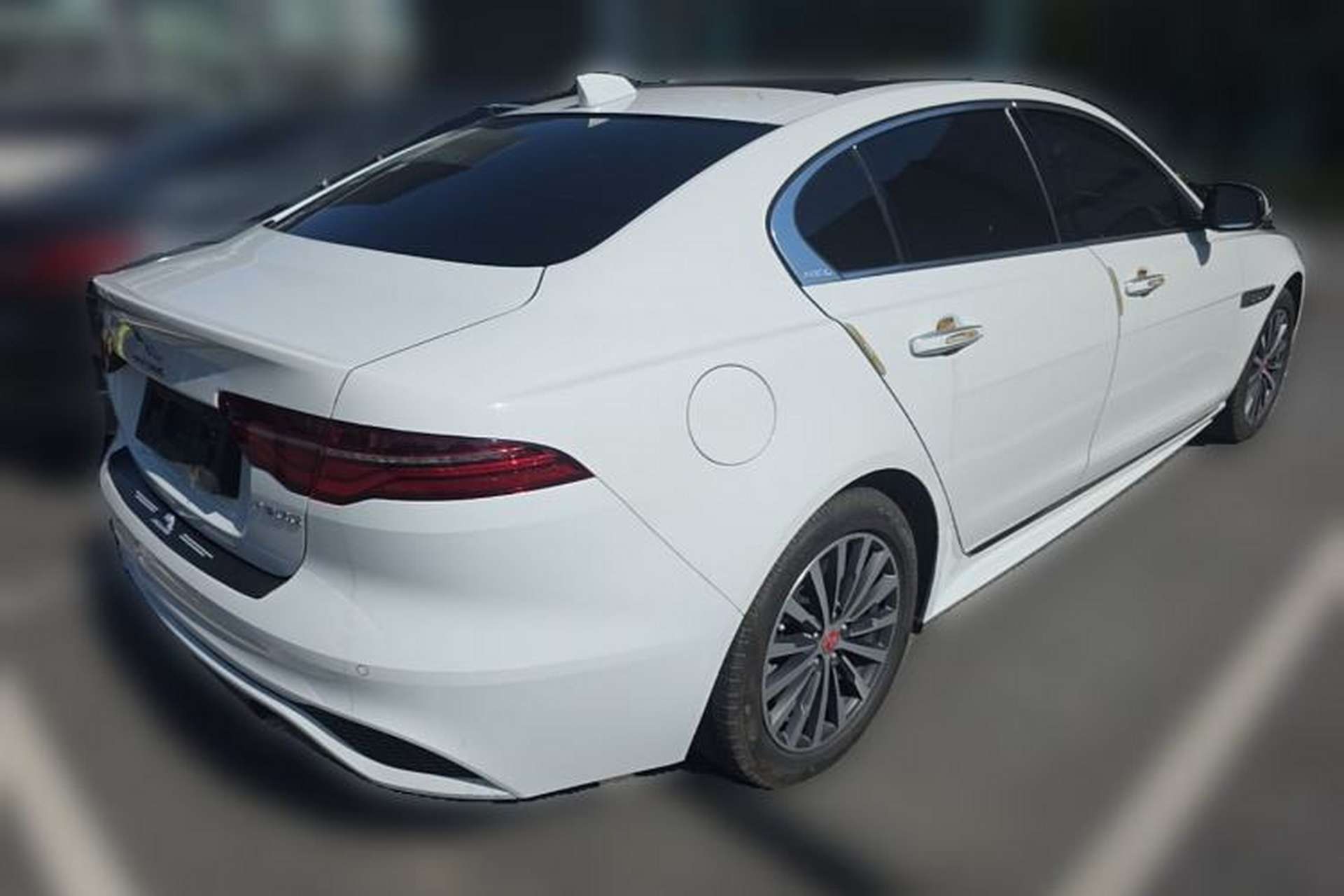 Used Jaguar XEL 2020 2.0T 200PS R-DYNAMIC Youth Sports Edition Rear Right 45 Deg