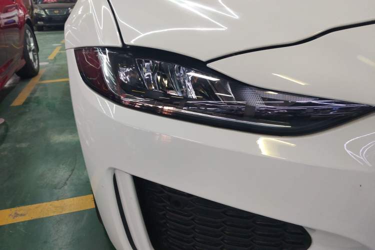 Used Jaguar XEL 2020 2.0T 200PS R-DYNAMIC Youth Sports Edition Right Front Headlight