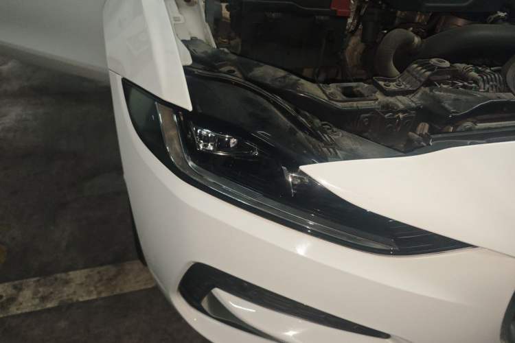 Used Jaguar XEL 2020 2.0T 200 PS S Advanced Elegance Edition Right Front Headlight