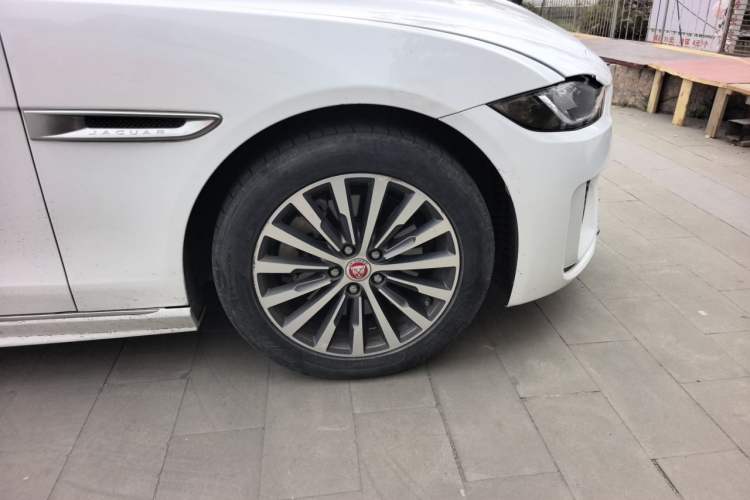 Used Jaguar XEL 2020 2.0T 200PS R-DYNAMIC Youth Sports Edition Right Front Wheel Hub